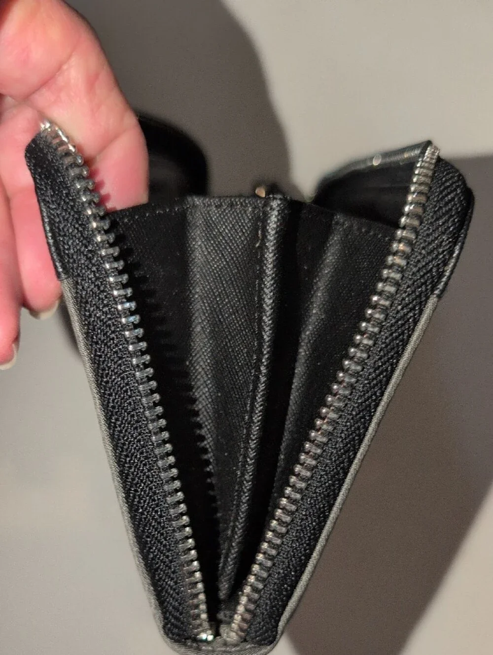 Michael Kors Colgate Zip Around Continental Wallet